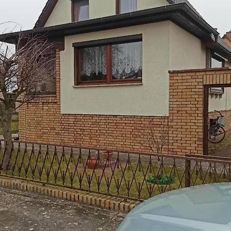 Apartman Wunderschoene In Ueckermuende Mit Grill Und Garten